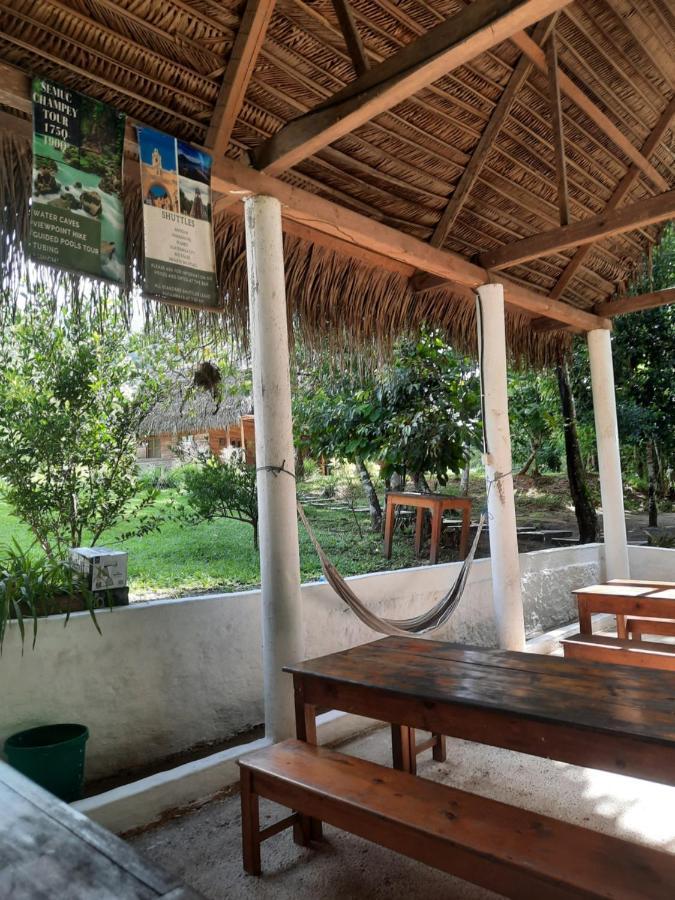 Pachamaya River Hostel Lanquín Eksteriør billede