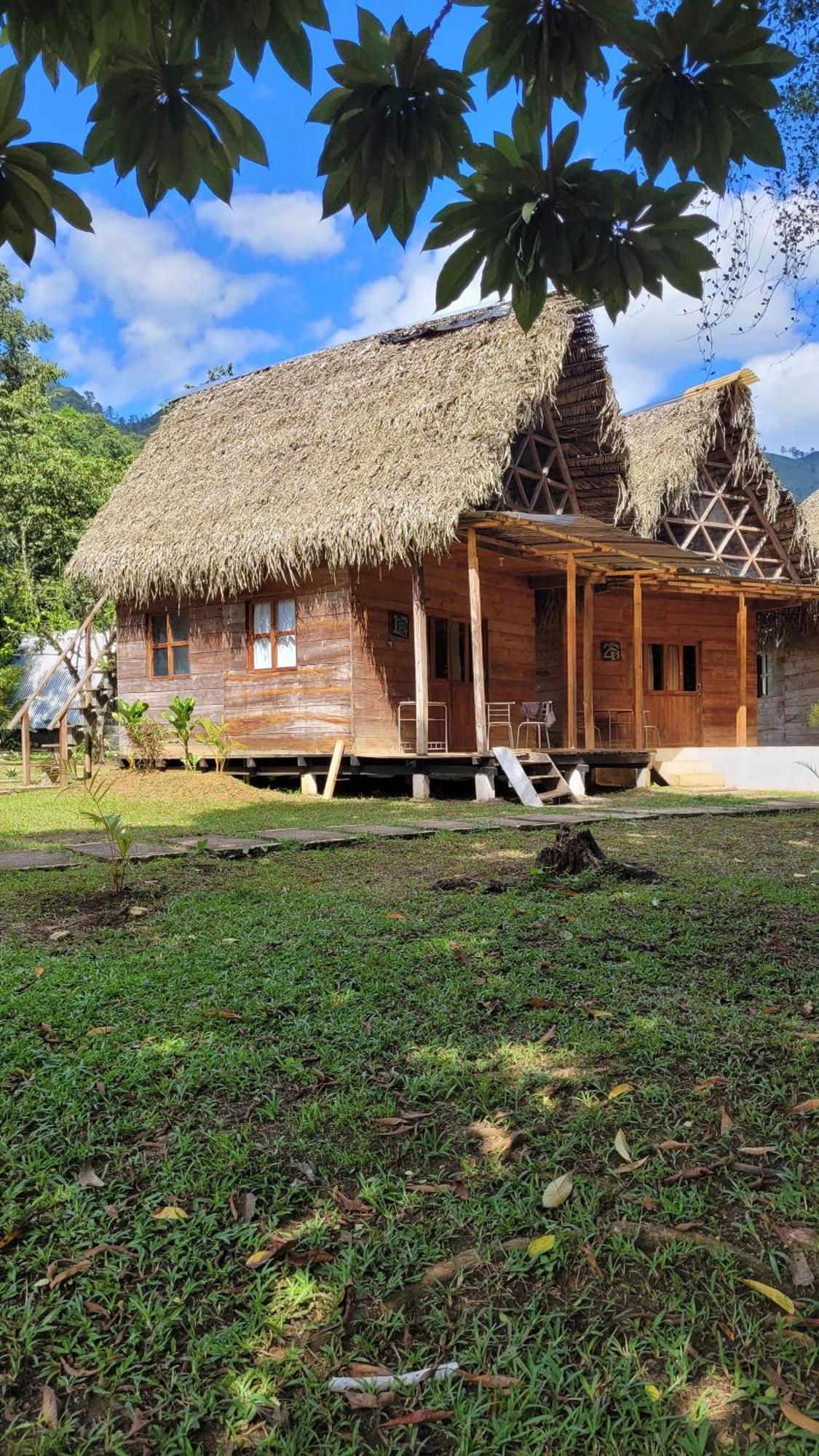 Pachamaya River Hostel Lanquín Eksteriør billede